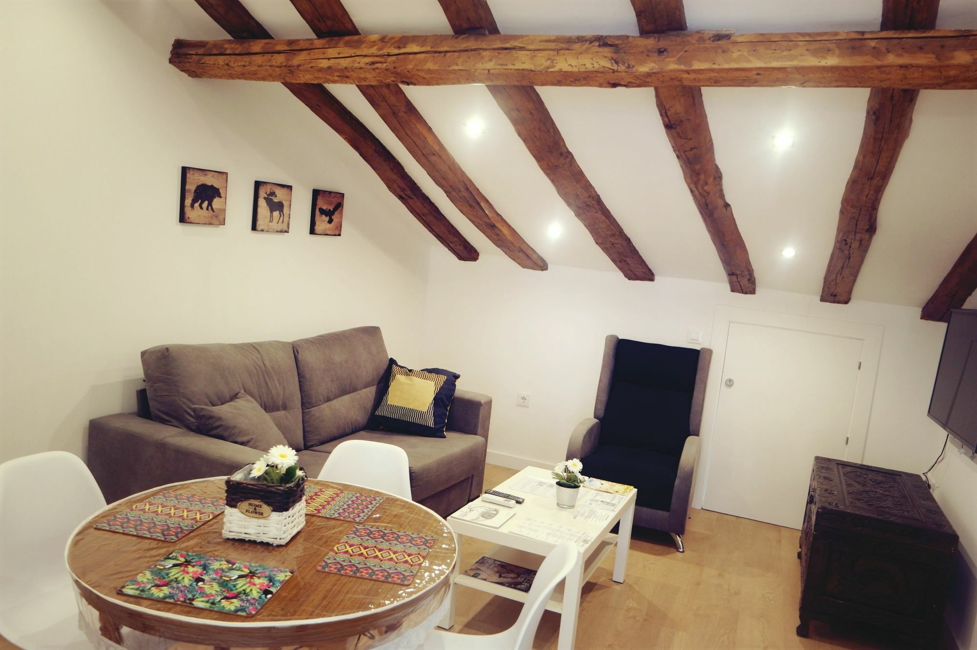Rf Home Plaza Mayor León Εξωτερικό φωτογραφία